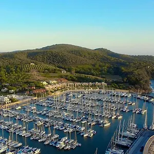 Marina Di Scarlino Apartahotel